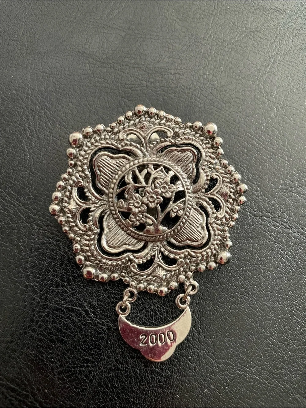 Vintage Sylvia Dahl Ornate Silver Floral Medallion Brooch Scarf Clip 2000 Charm